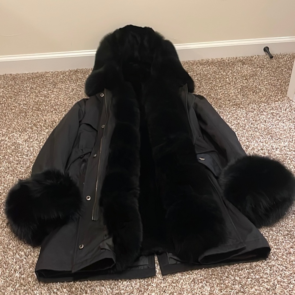 Gsuwoo Coat (REAL FOX FUR)